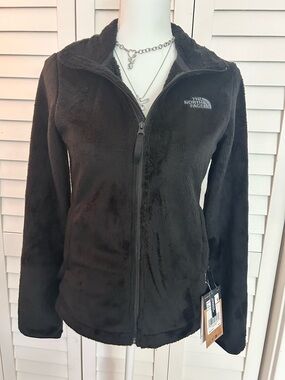 The Northface Black furry hooded jacket Size XS NWT